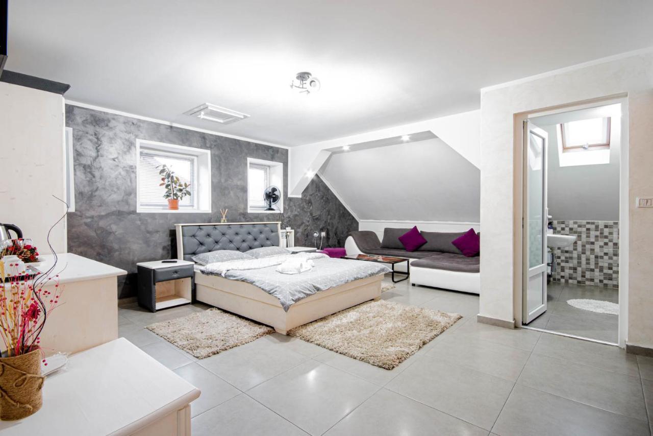 Cazare Moldi - Regim Hotelier Campulung Moldovenesc Exterior photo